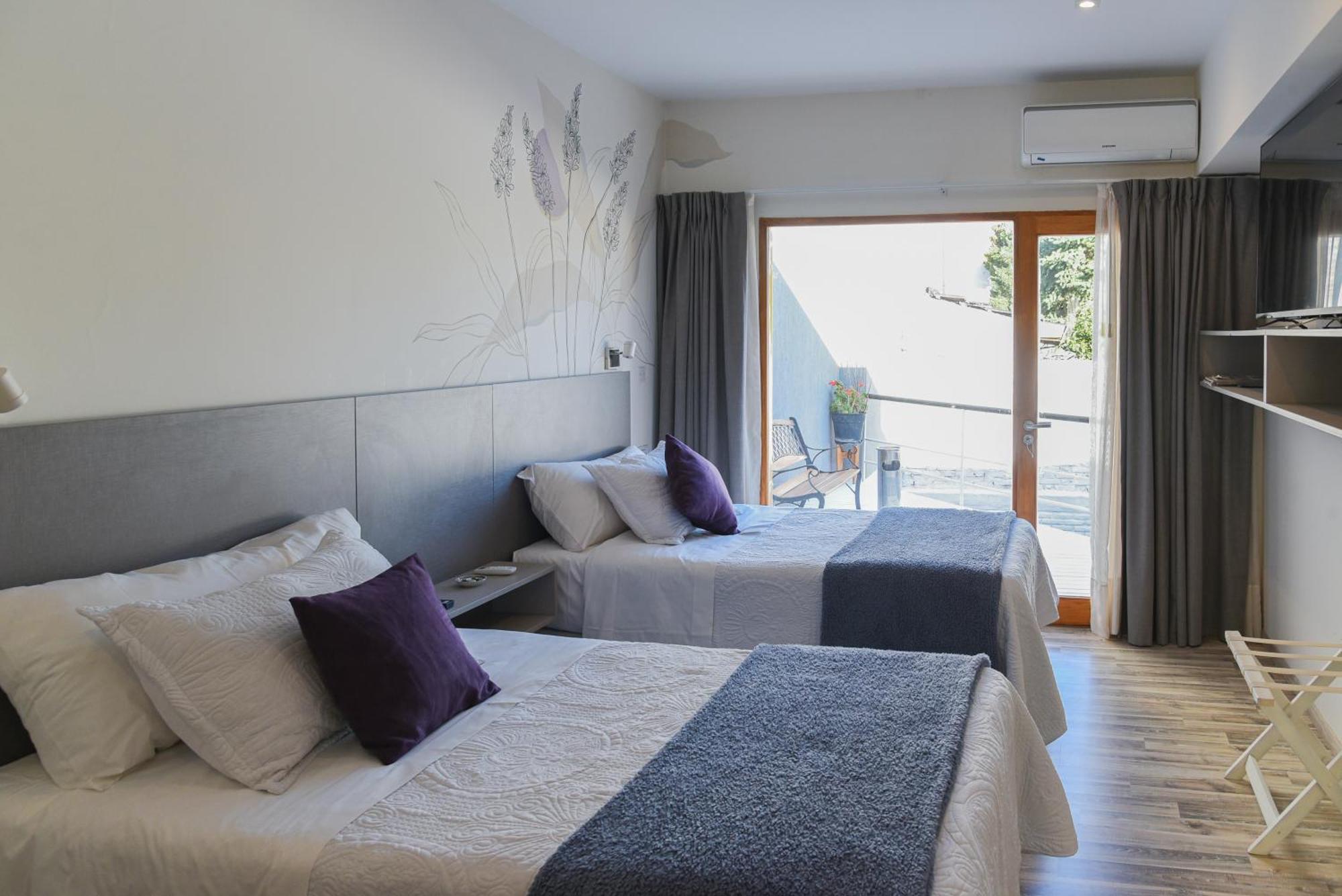 La Morada Petit Hotel Neuquen Bagian luar foto
